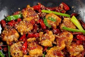 教你一招做出香辣无比的辣子鸡（美食）
