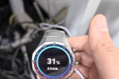 新版华为智能手表充电方法是什么？