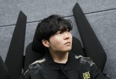 专打教练在英雄联盟中扮演什么角色？如何成为专打教练？