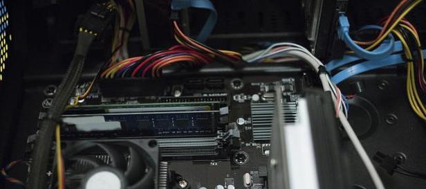 自己动手组装电脑教程？需要哪些工具和步骤？  第1张