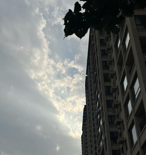 天空照拍照怎么摆手机？有哪些技巧可以拍出好照片？  第1张