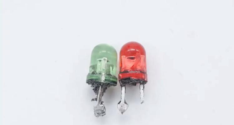 聚源充电器头的拆解步骤是什么？  第2张