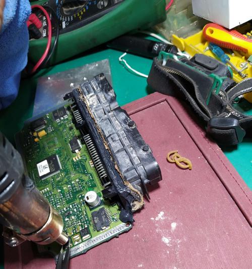 汽车平板电脑维修步骤是什么？如何自己动手？  第2张
