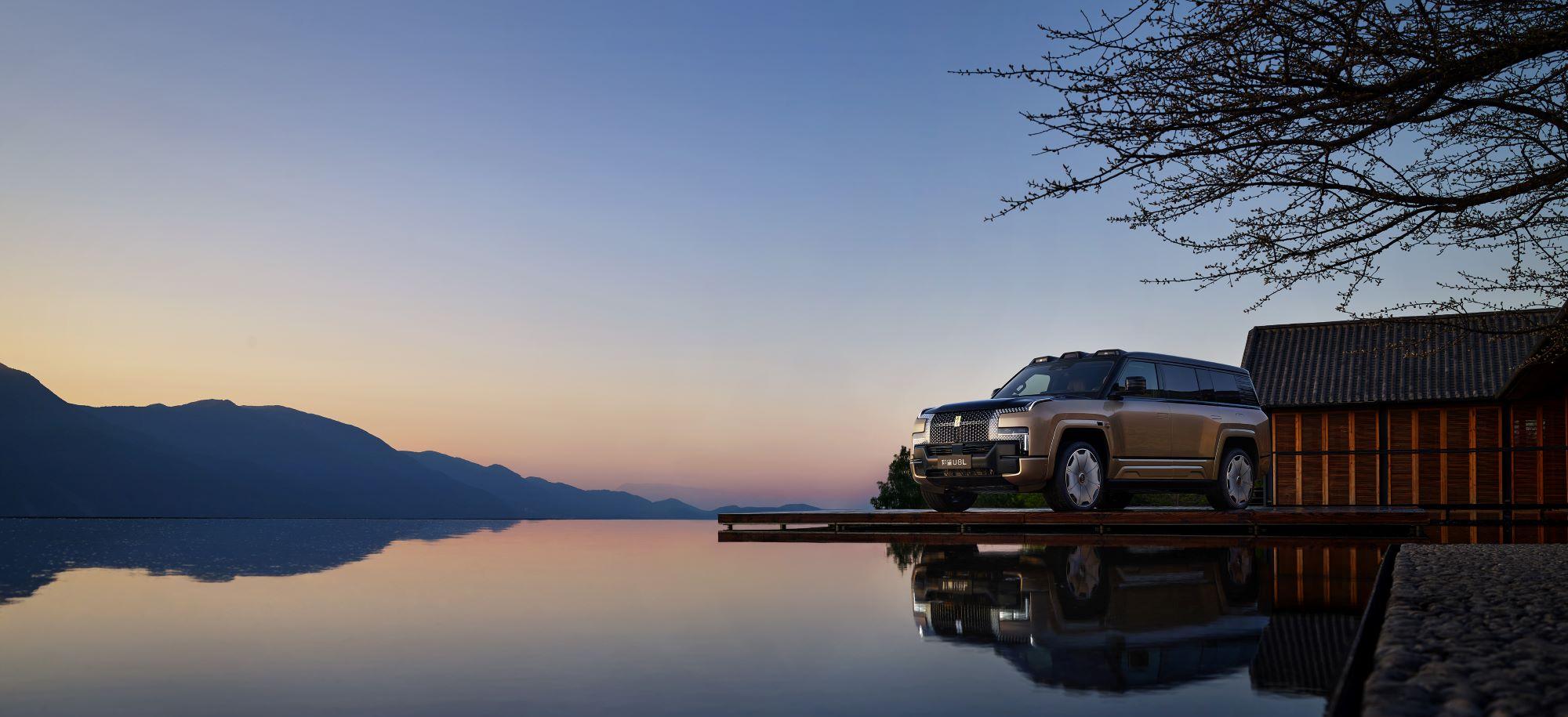 5 米 4！130 万！全尺寸豪华 SUV 仰望 U8L 鼎世版预售  第7张
