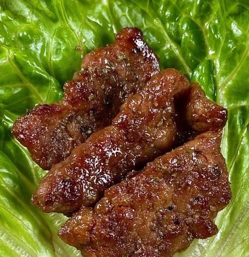 牛排腌制技巧大揭秘（如何让牛排嫩滑好吃）  第2张