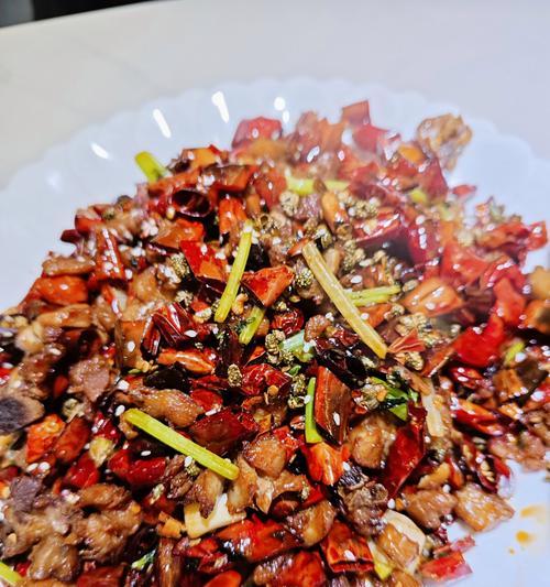 教你一招做出香辣无比的辣子鸡（美食）  第2张