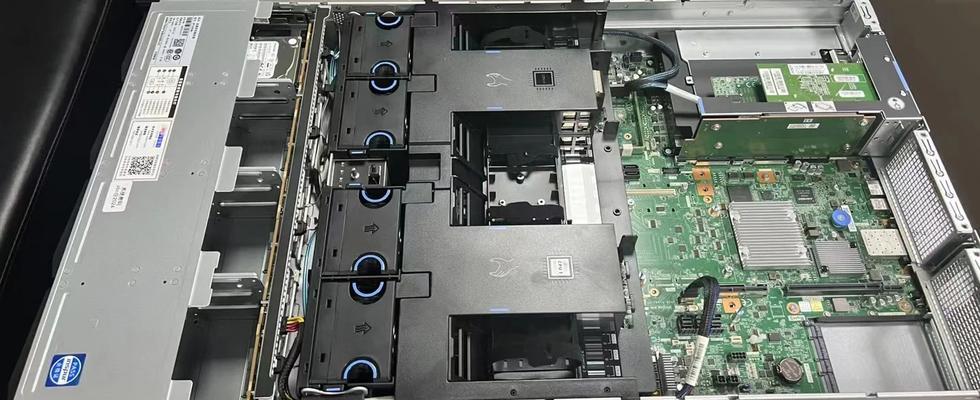 服务器硬盘如何摆放更美观？美观摆放对性能有影响吗？  第3张