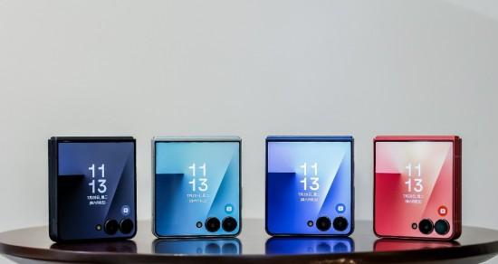 玩转早秋潮流！三星 Galaxy Z Flip7 演绎科技与美学的完美交织  第3张